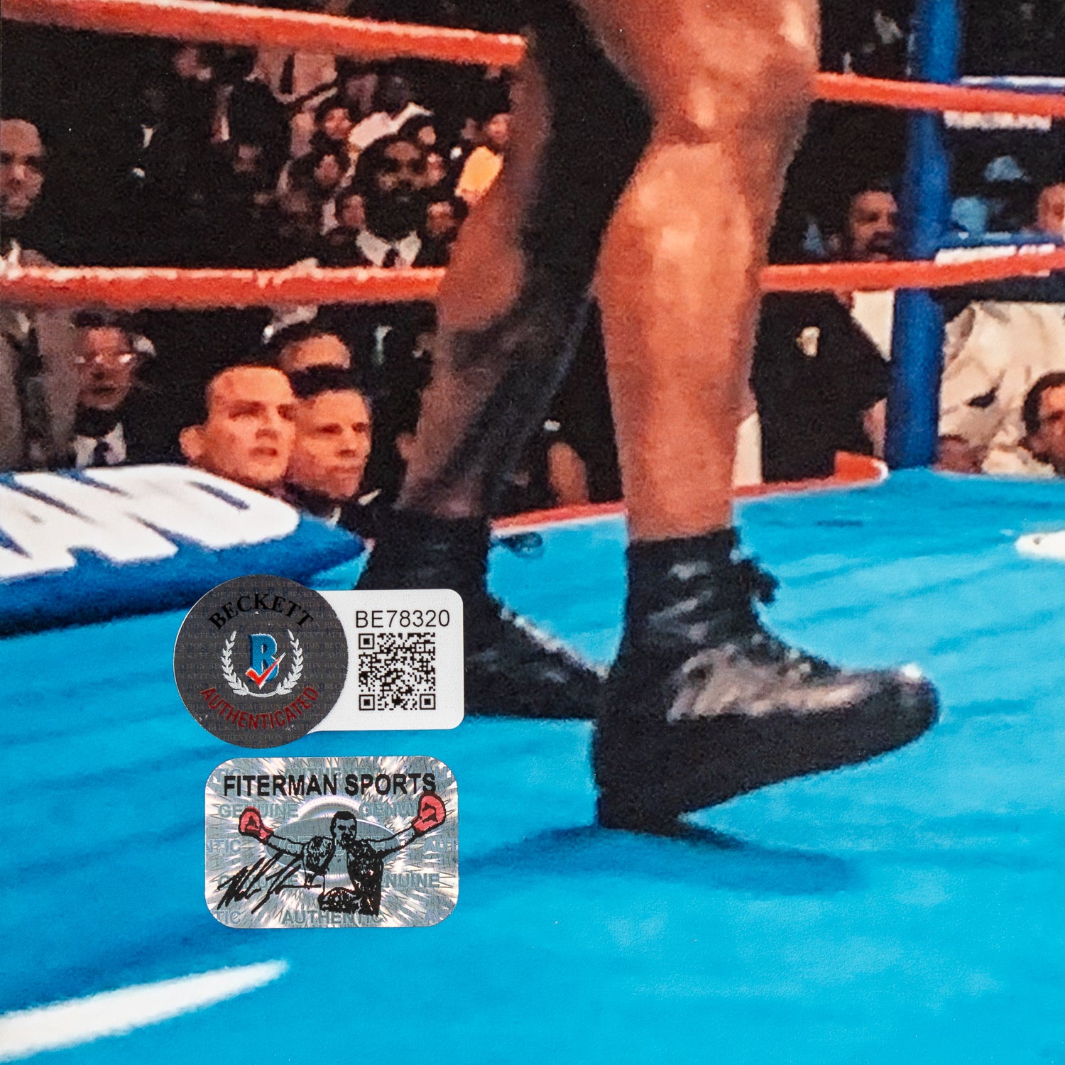 Fotografía Firmada por Mike Tyson – Combate contra Evander Holyfield